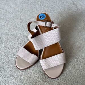 Franco Sarto Cream Textured Sandals